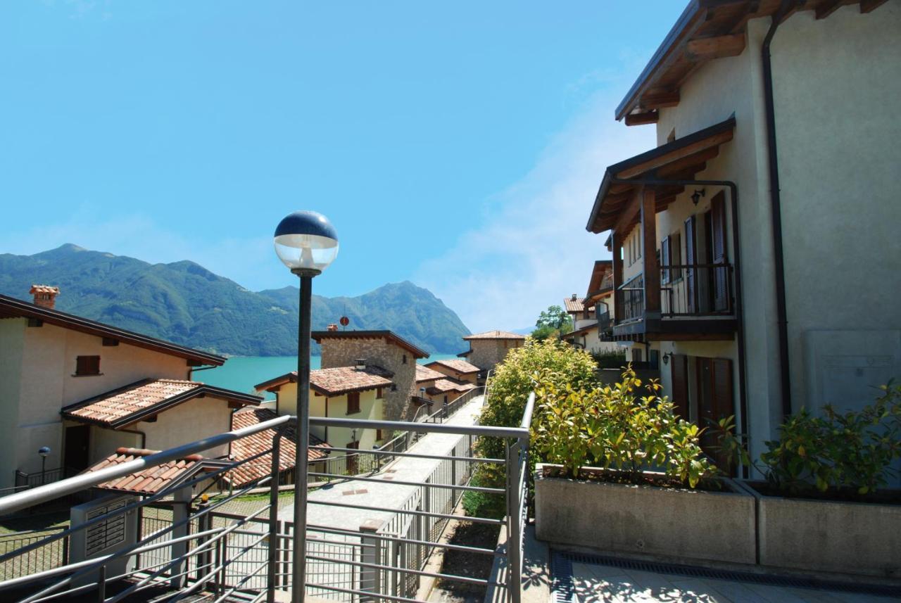 Iseo Lake Villa Con Vista Lago E Piscina Costa Volpino Eksteriør billede