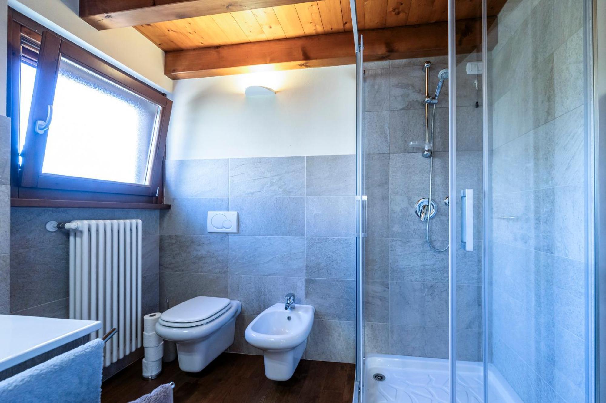 Iseo Lake Villa Con Vista Lago E Piscina Costa Volpino Eksteriør billede