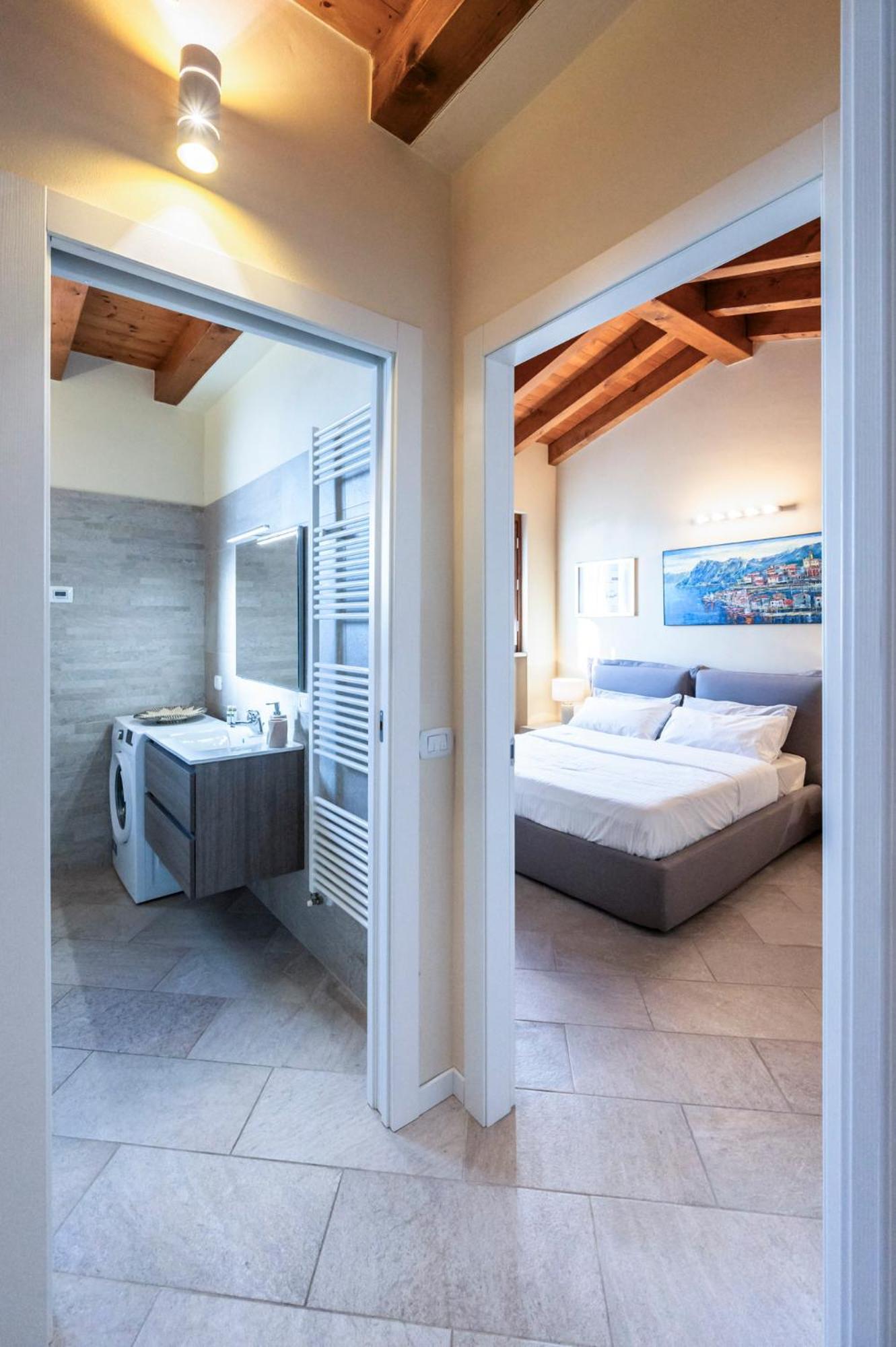 Iseo Lake Villa Con Vista Lago E Piscina Costa Volpino Eksteriør billede