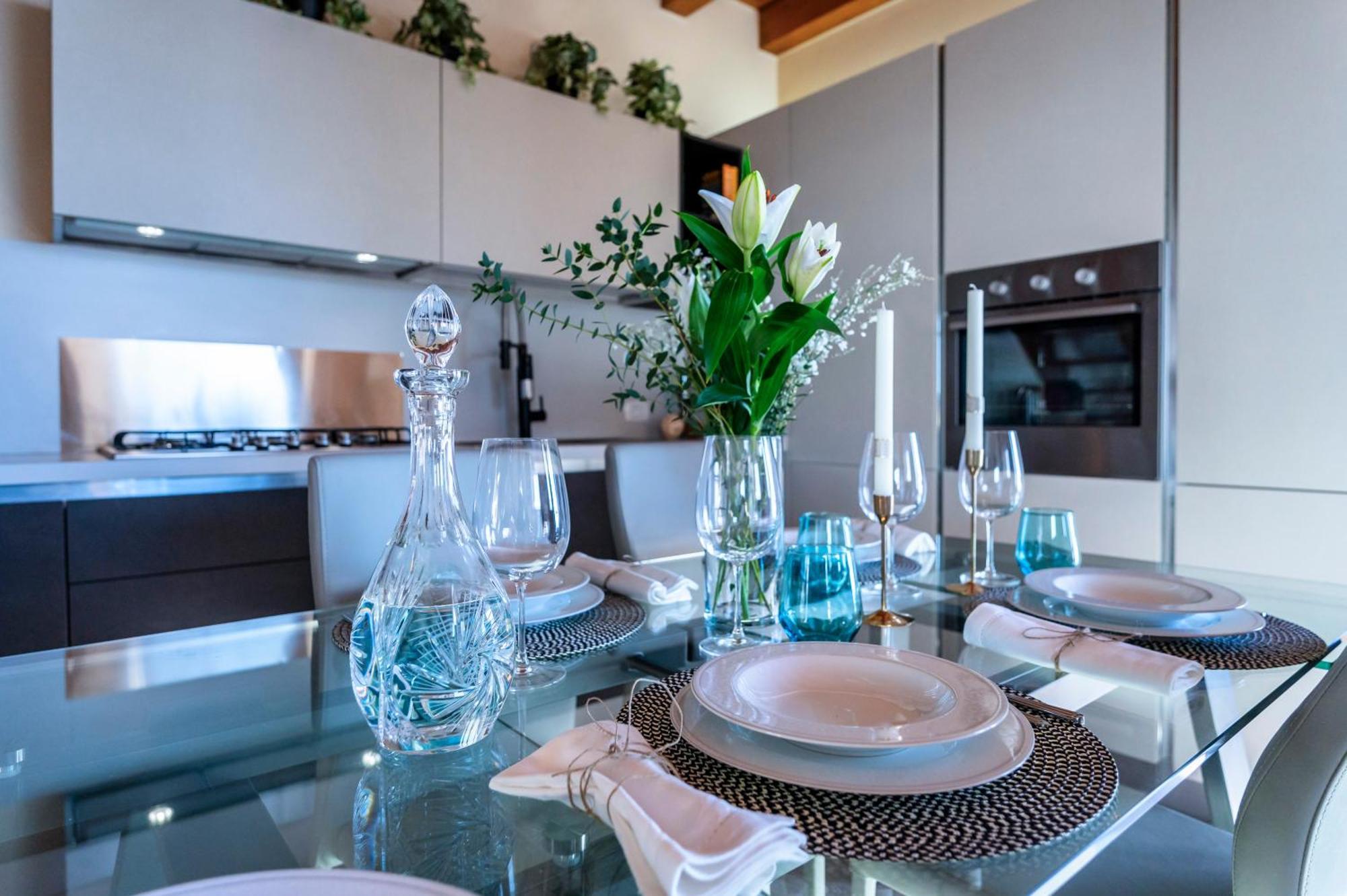 Iseo Lake Villa Con Vista Lago E Piscina Costa Volpino Eksteriør billede